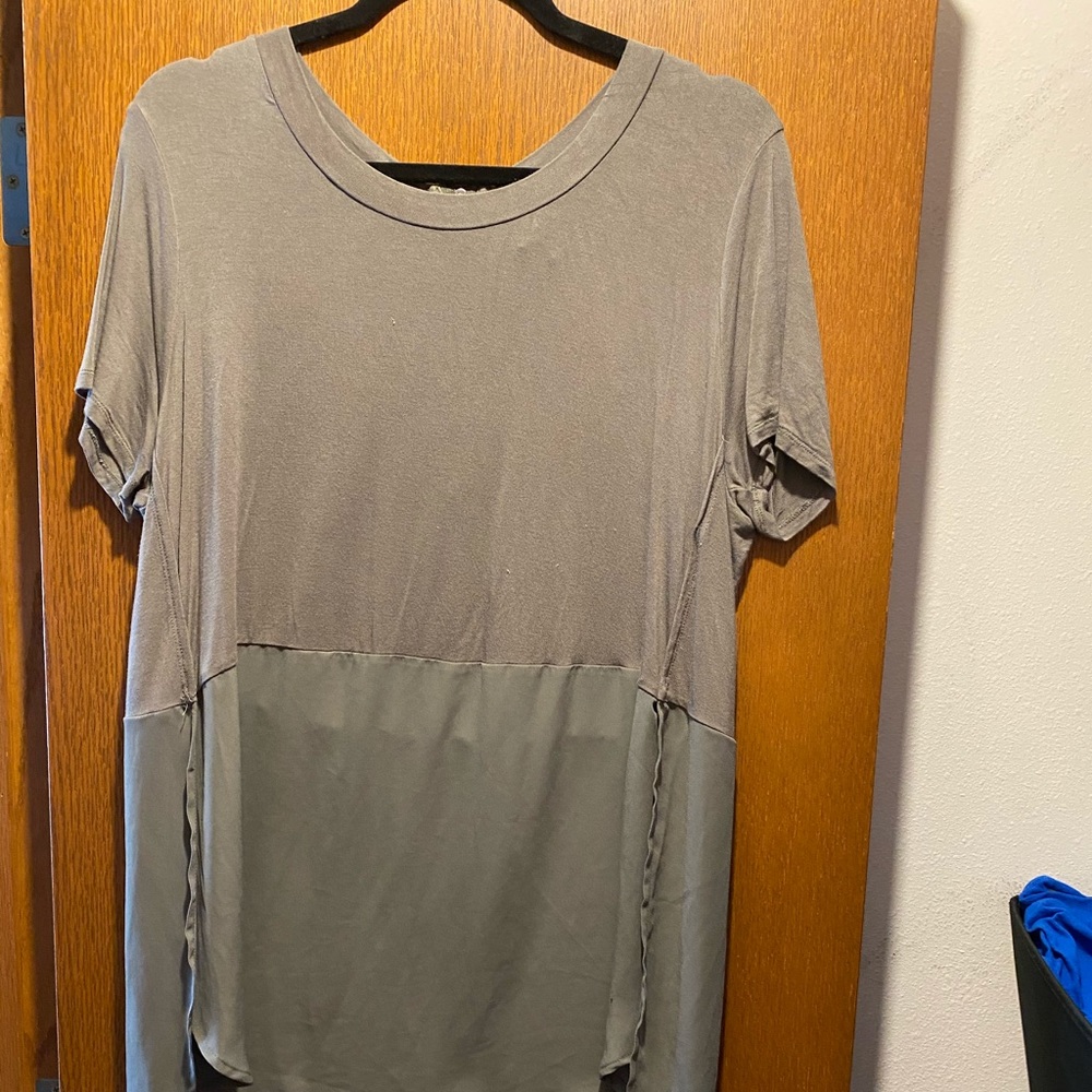 Hunter green shirt sleeve top